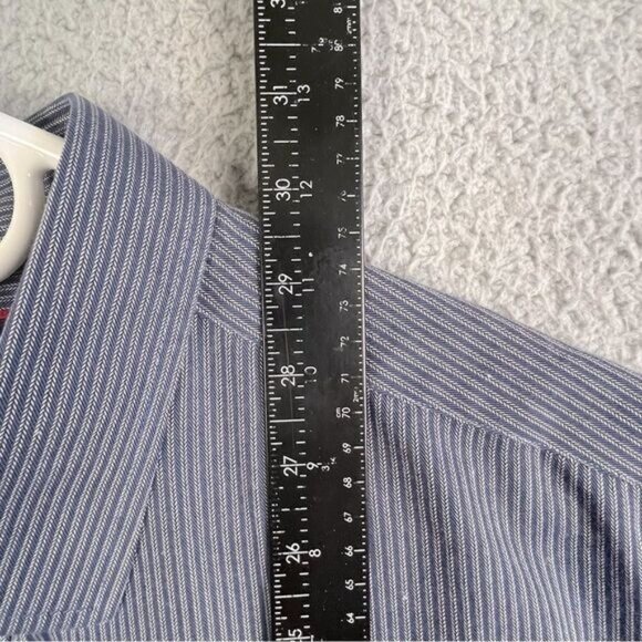 UNTUCKIT MENS BUTTON DOWN SHIRT BLUE WITH STRIPES SIZE XL - Picture 7 of 10
